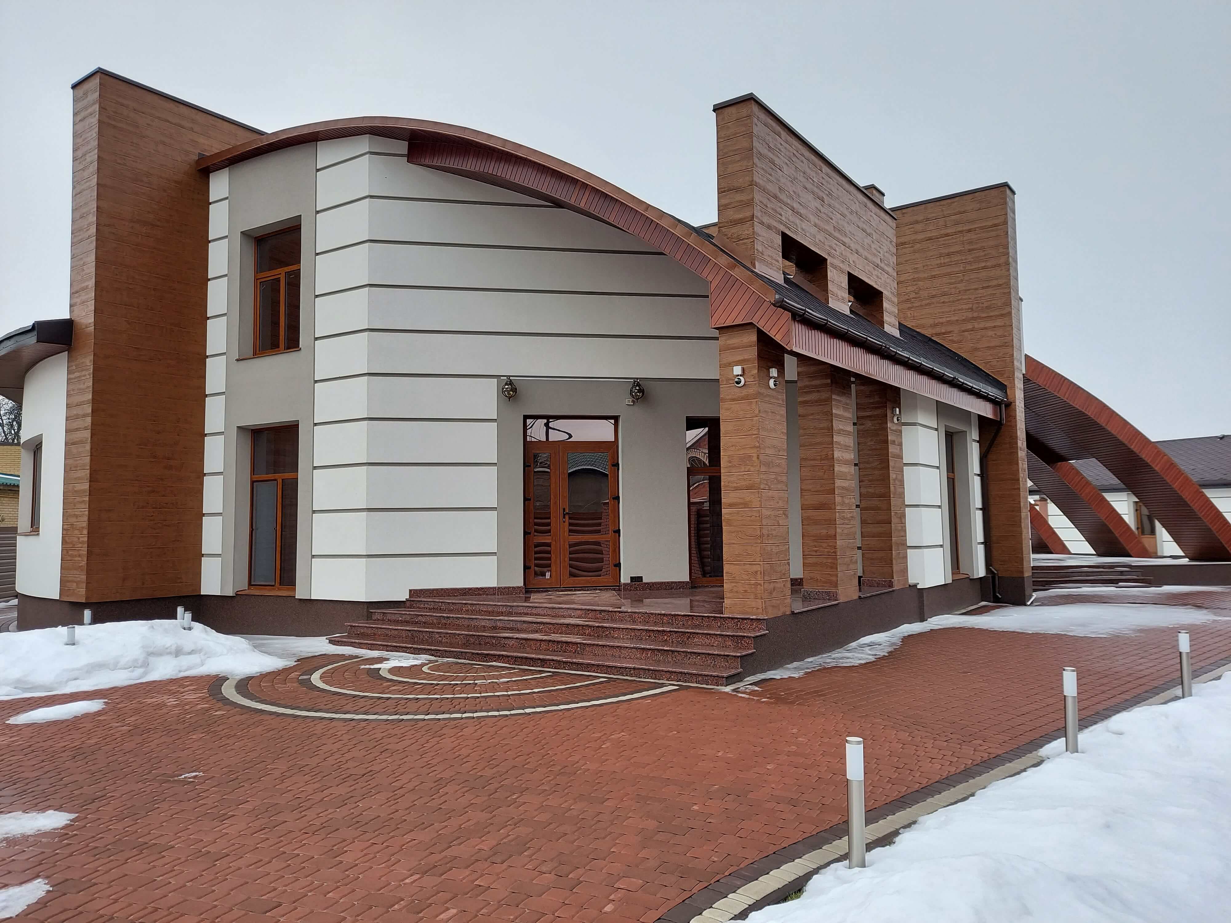 ул. Барболина 1