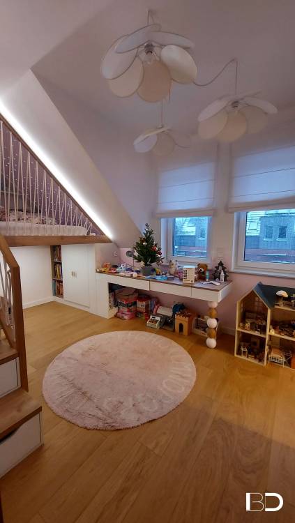 ул. Белых Тигров 10